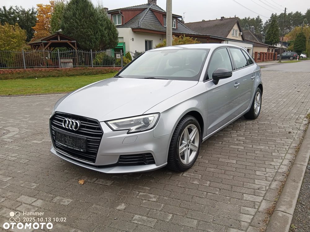 Audi A3 Sportback - 1