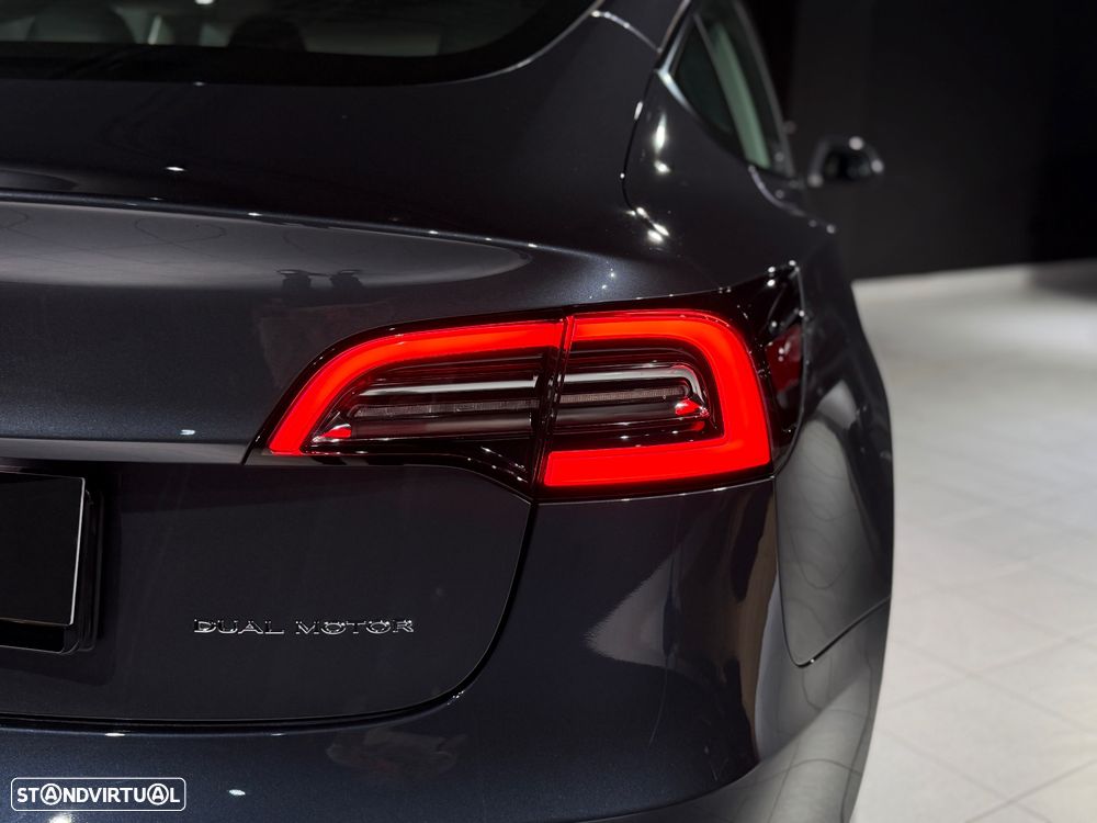 Tesla Model 3 Long-Range Dual Motor AWD - 21