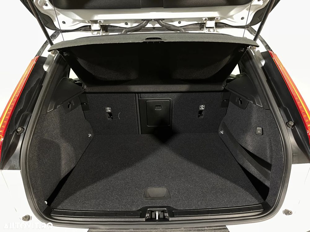 Volvo XC 40 T5 Recharge DKG Inscription - 12