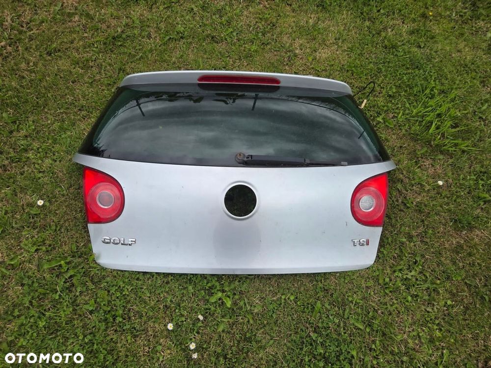 Klapa tył bagażnika kompletna srebrna Golf V HB