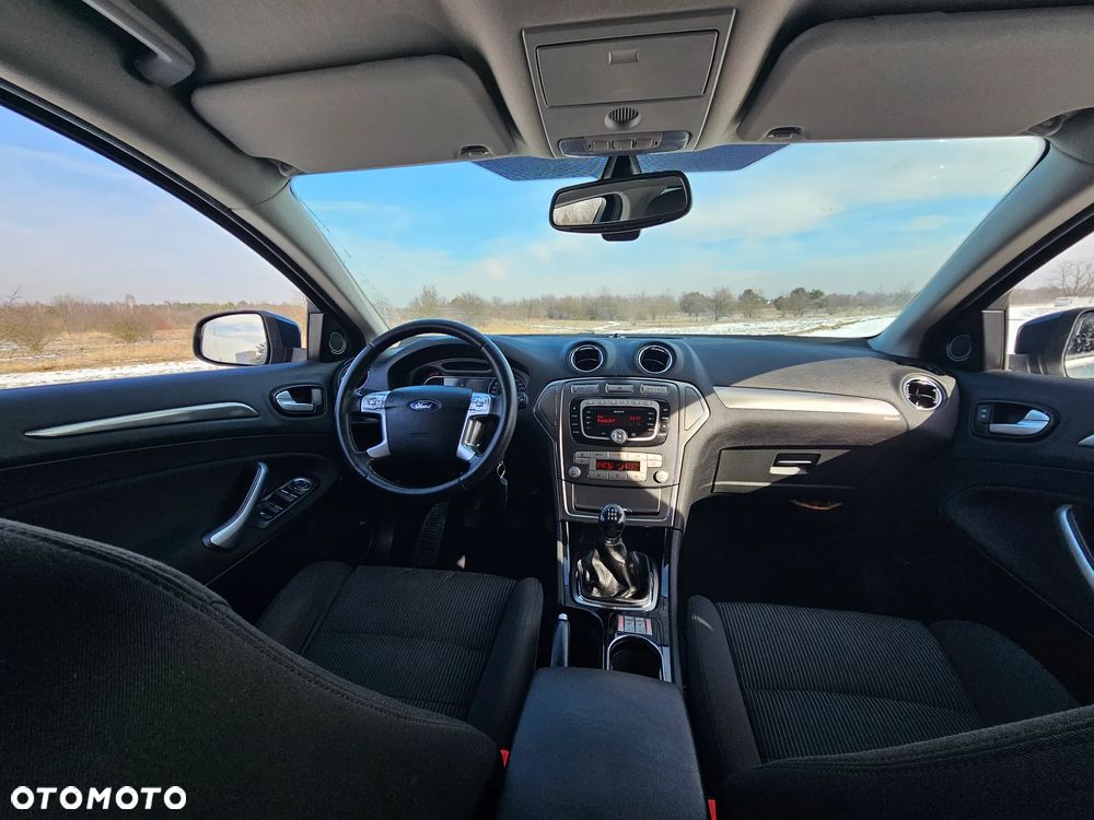 Ford Mondeo 2.0 Titanium - 14