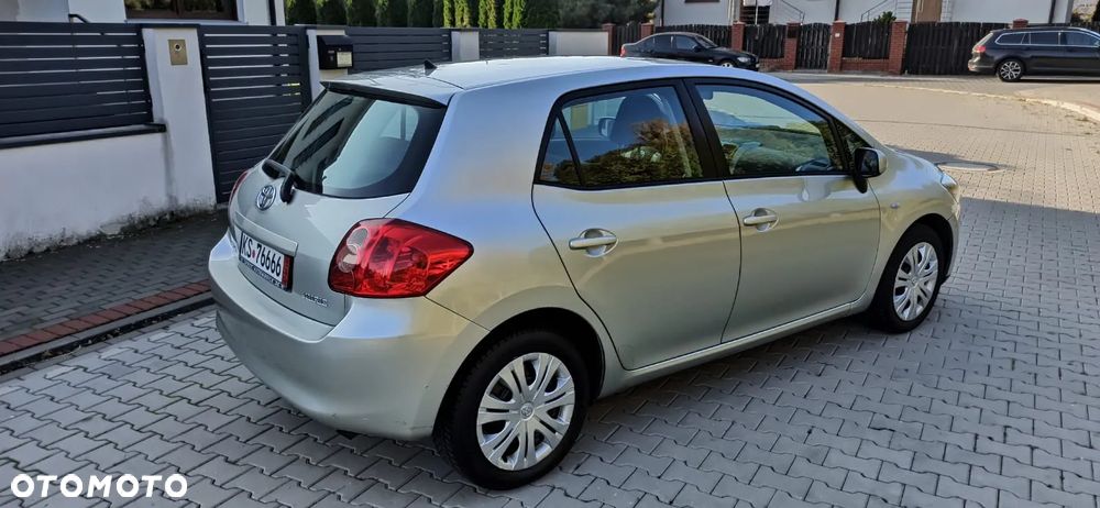 Toyota Auris 1.6 Dynamic MS - 20