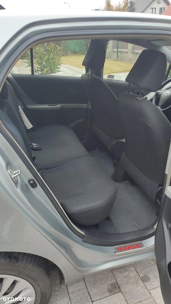 Toyota Yaris - 26