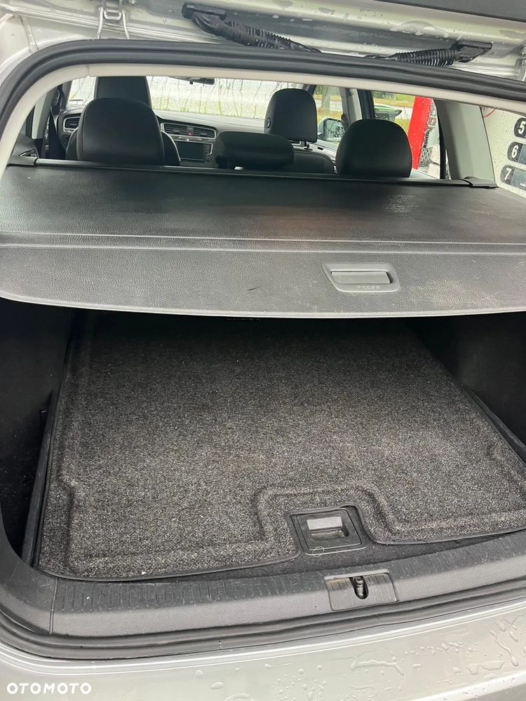 Volkswagen Golf - 18