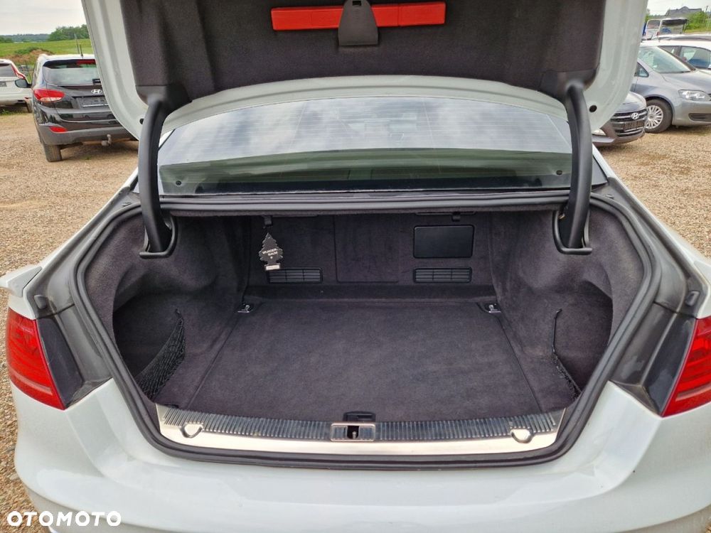 Audi A8 - 22