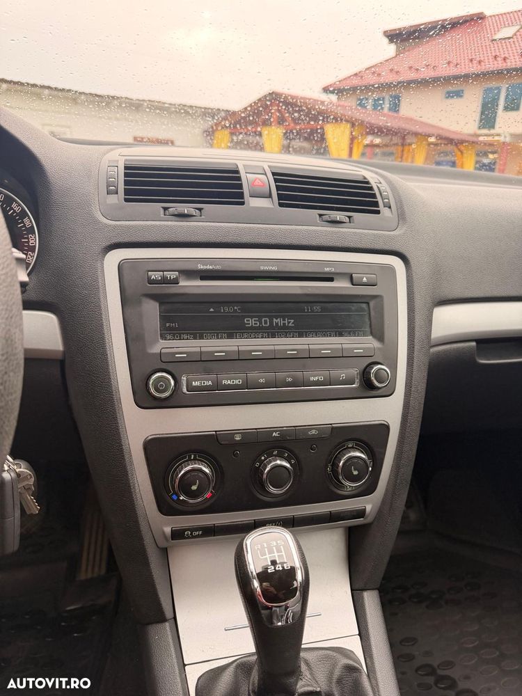 Skoda Octavia 1.2 TSI ELEGANCE - 6