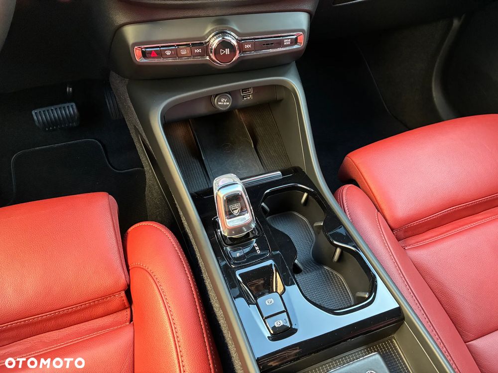 Volvo XC 40 T5 Plug-In Hybrid Inscription - 16