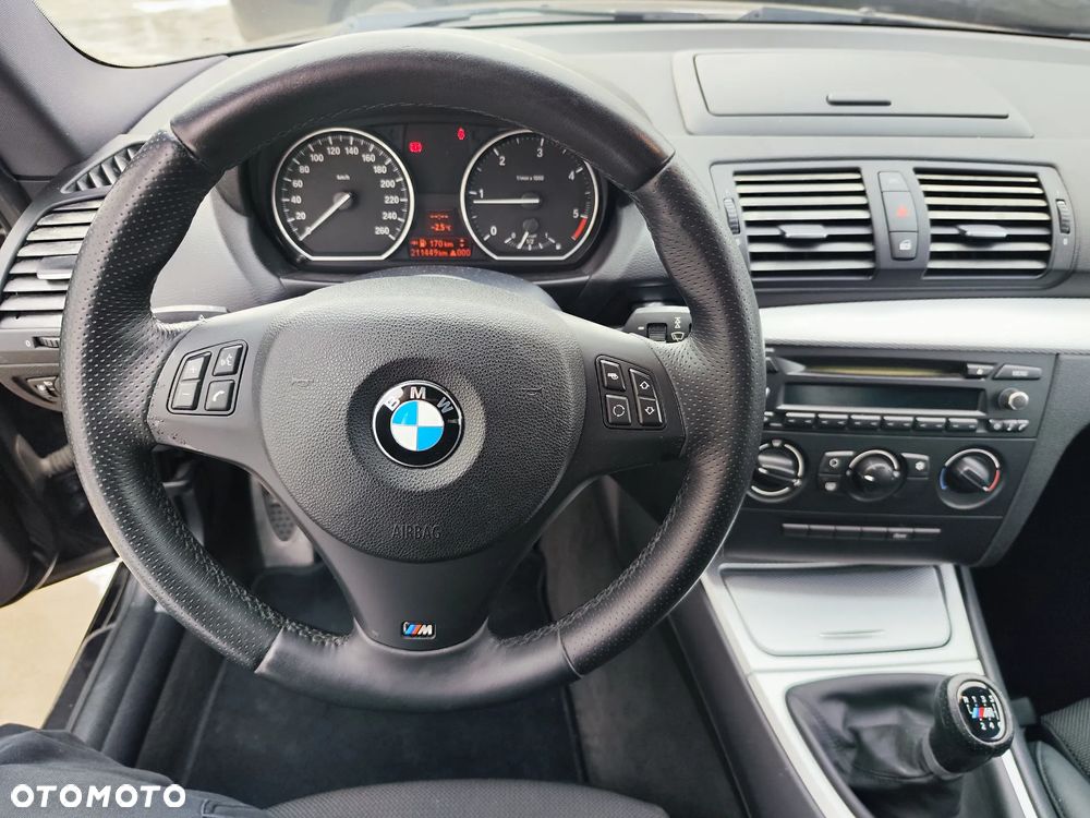 BMW Seria 1 123d DPF Edition Sport - 11