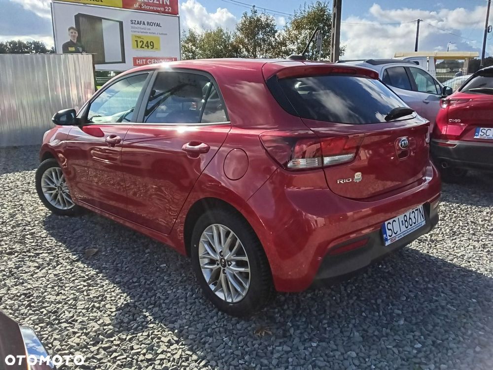 Kia Rio - 4