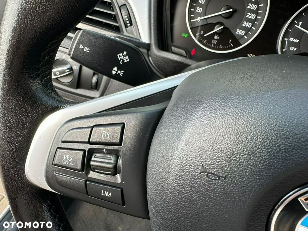 BMW X1 xDrive25i Advantage - 20
