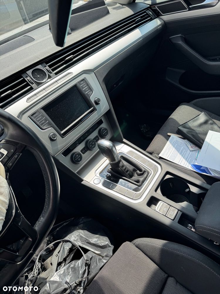 Volkswagen Passat 2.0 TDI SCR DSG Highline - 7