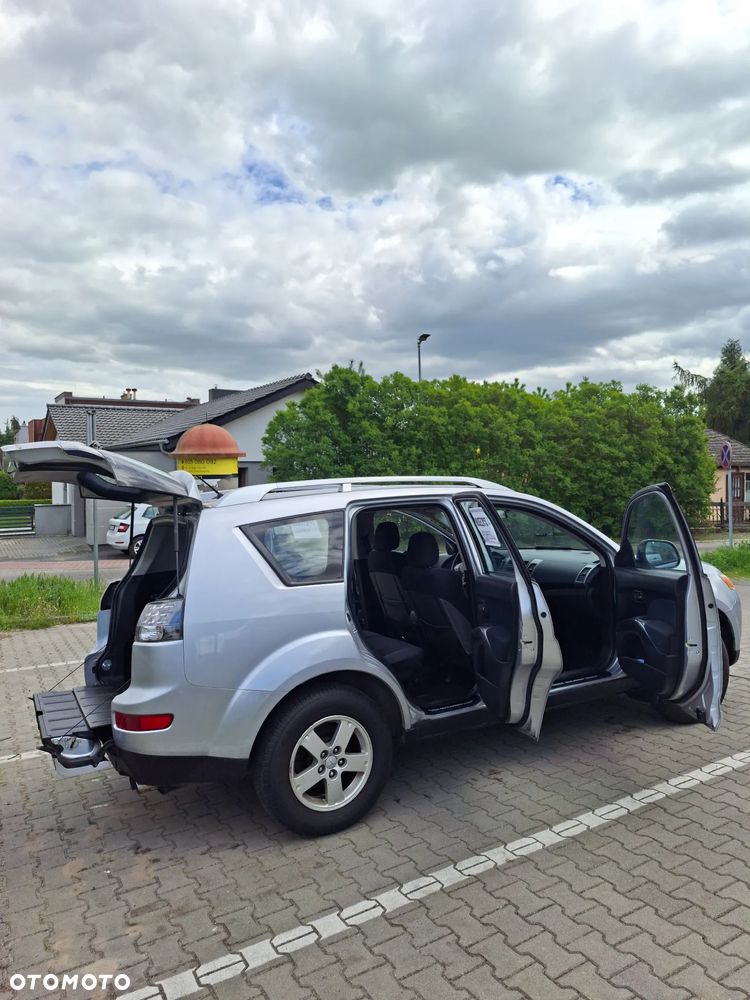 Mitsubishi Outlander 2.0 DI-D 4WD Invite - 7