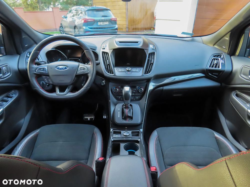 Ford Kuga - 8