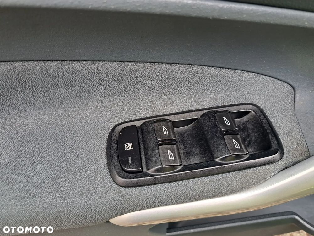 Ford Fiesta 1.6 Titanium - 8