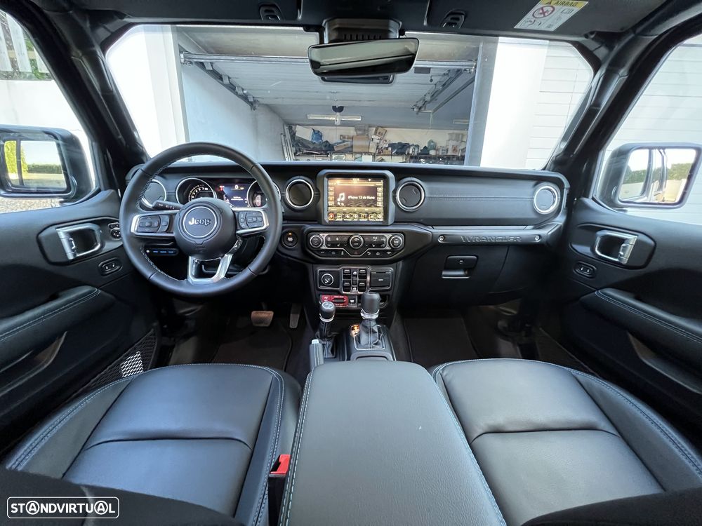 Jeep Wrangler - 3