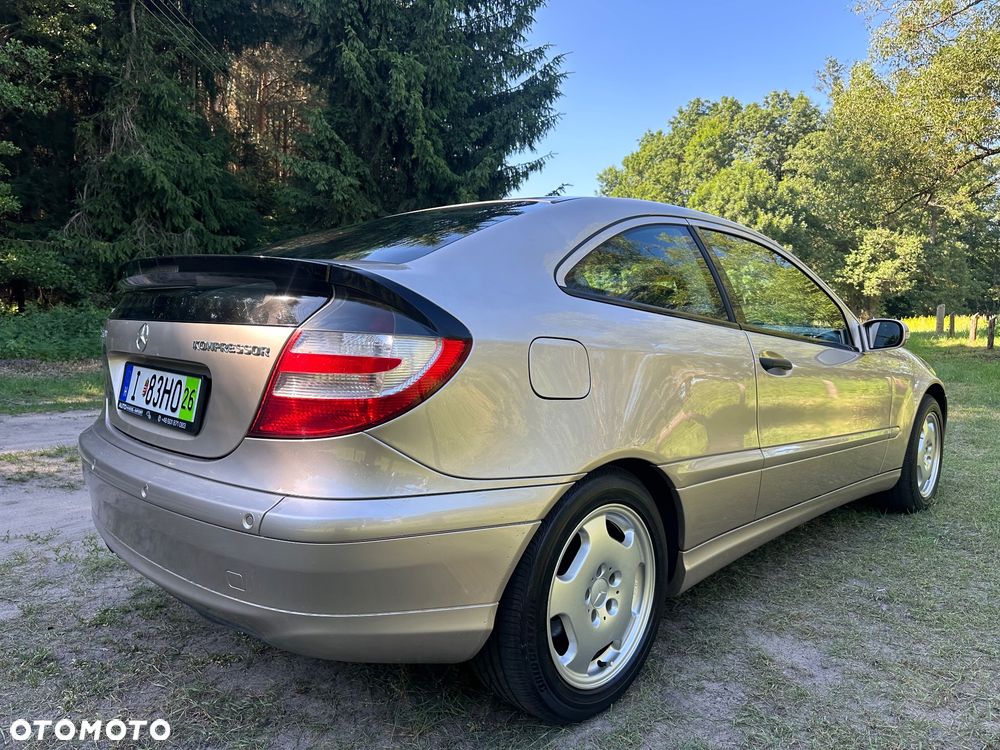 Mercedes-Benz Klasa C 180 Kompressor Sportcoupe - 11