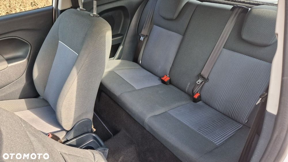 Ford Fiesta 1.25 Ambiente - 13