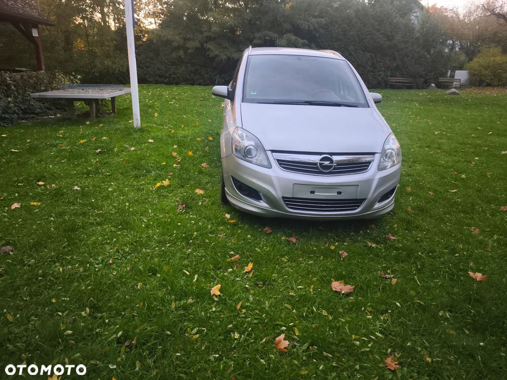 Opel Zafira - 8