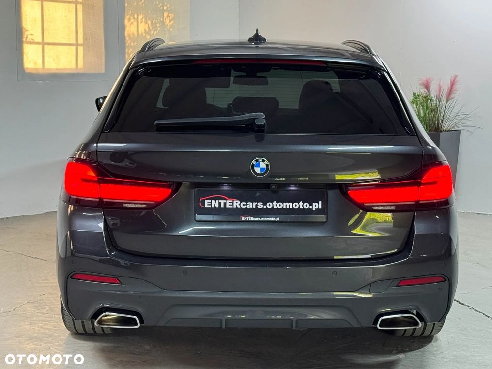 BMW Seria 5 520d M Sport Edition - 16