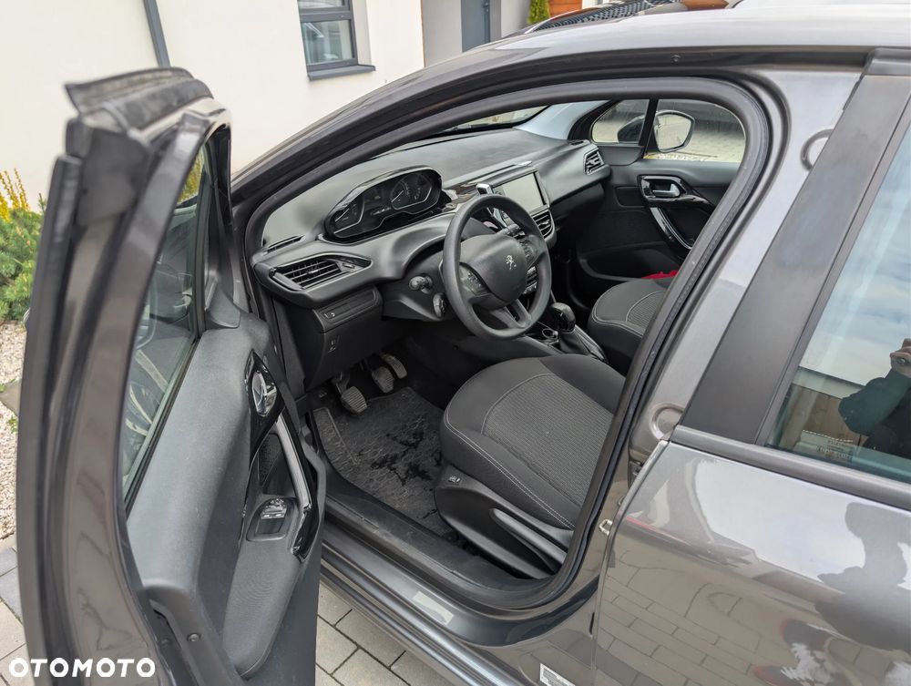 Peugeot 208 PureTech 82 Allure - 7