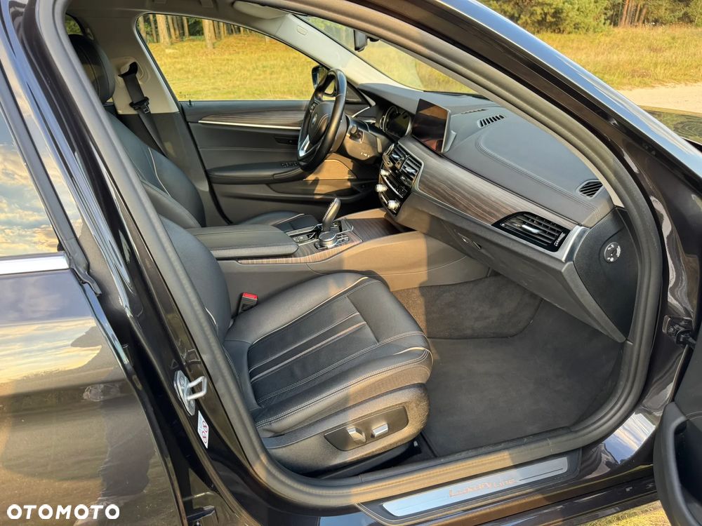 BMW Seria 5 520d Luxury Line - 23