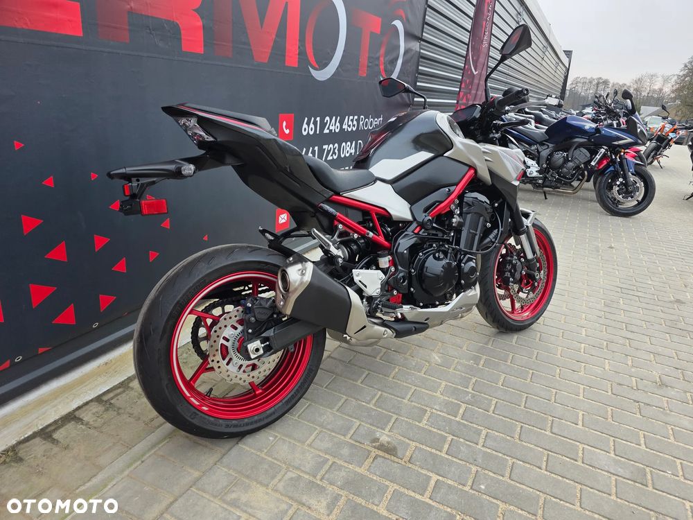 Kawasaki Z 900 - 6