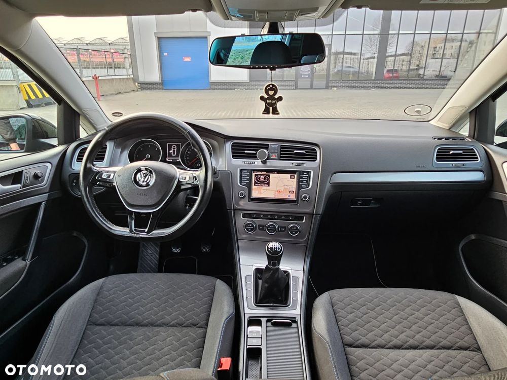 Volkswagen Golf - 15