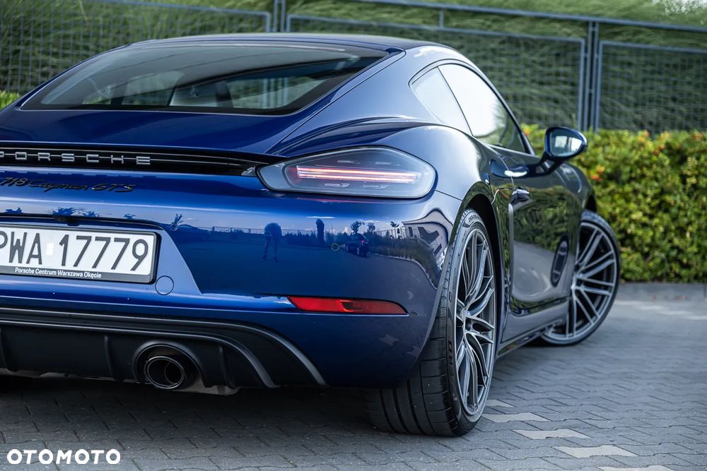 Porsche 718 Cayman - 5