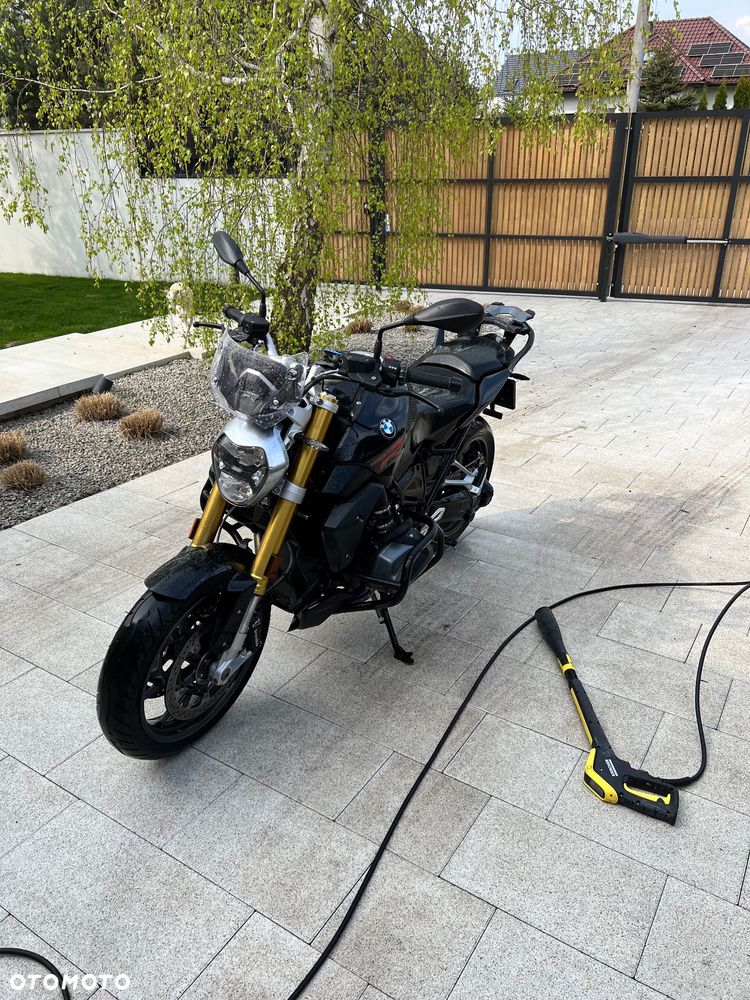 BMW R - 9