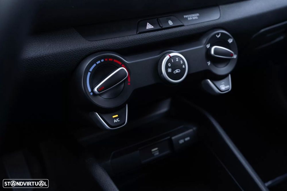 Kia Stonic 1.2 Dynamic - 17
