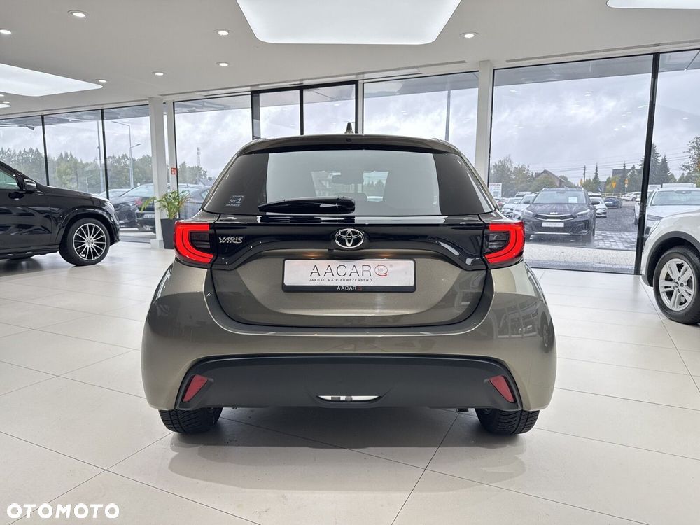 Toyota Yaris 1.5 Comfort - 4