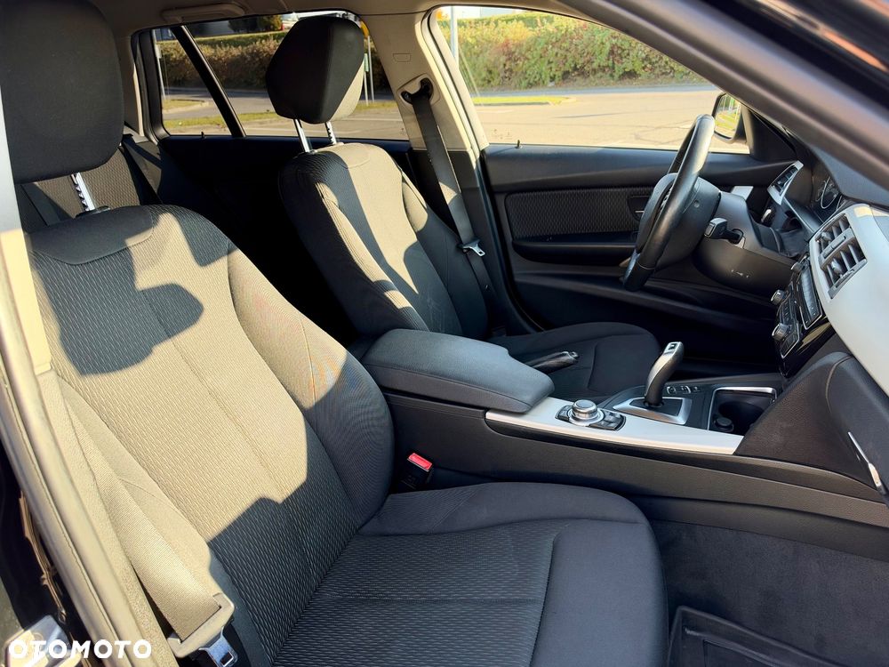 BMW Seria 3 318d Advantage - 19