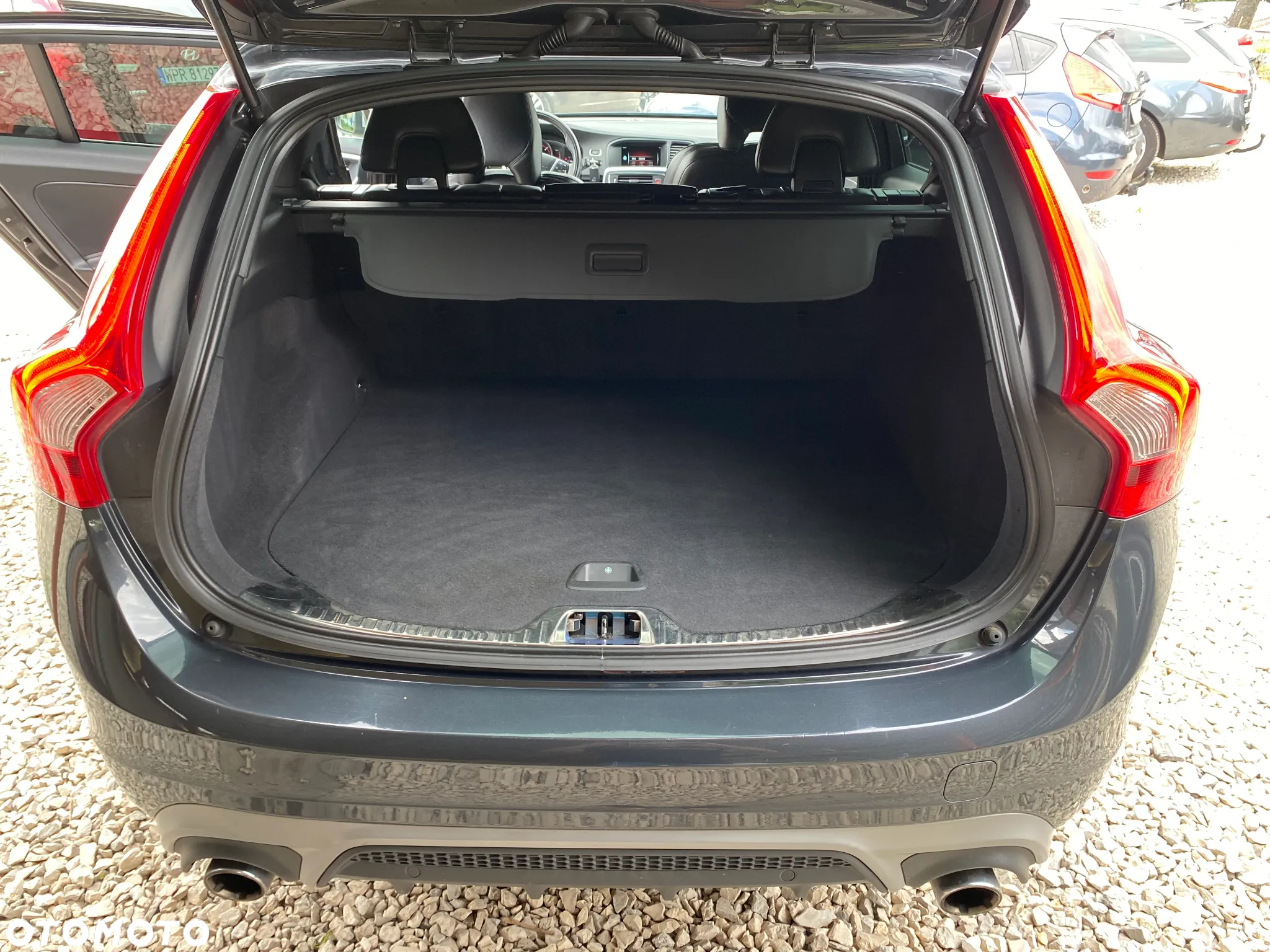 Volvo V60 D3 Drive-E R-Design Momentum - 15
