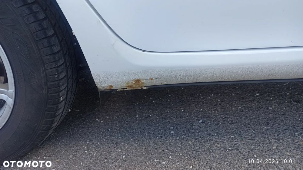 Toyota Auris 1.4 D-4D 2010 - 10