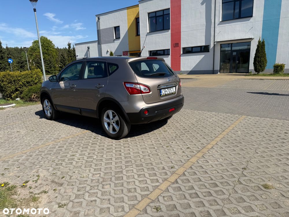 Nissan Qashqai - 4