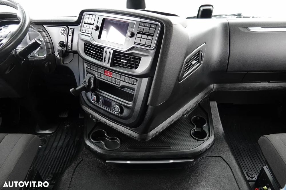 Iveco S-WAY / 510 / RETARDER / AER CONDIȚIONAT PARCARE / EURO 6 - 31