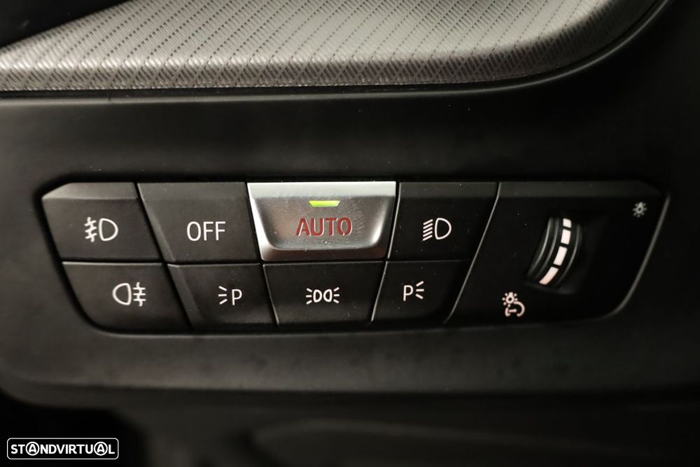 BMW 116 d Pack Desportivo M Auto - 19