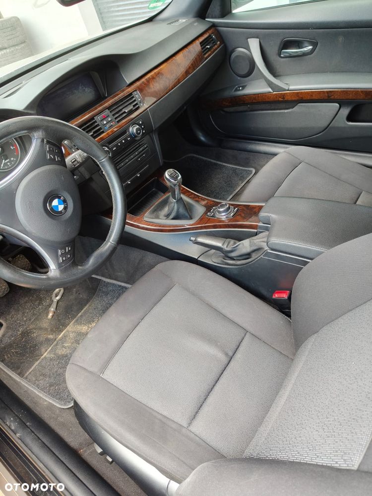 BMW Seria 3 330d xDrive Edition Exclusive - 9