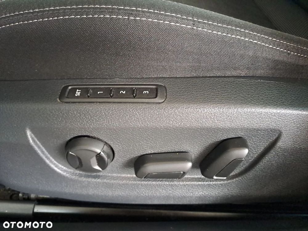 Skoda Superb 2.0 TDI SCR Style DSG - 17
