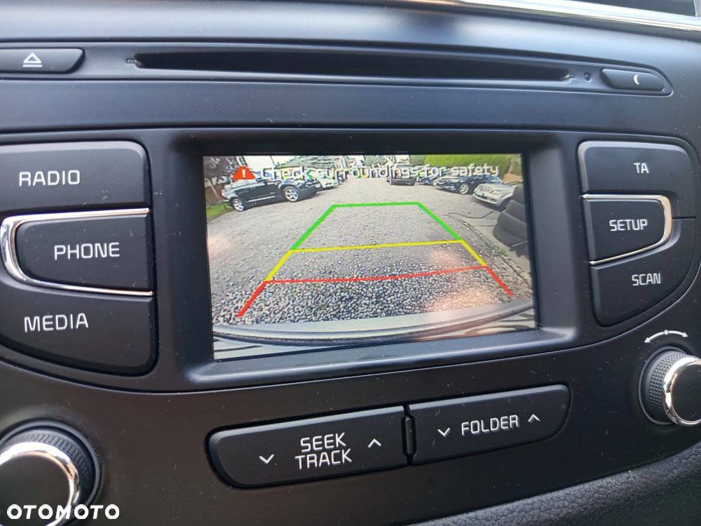 Kia Ceed - 11