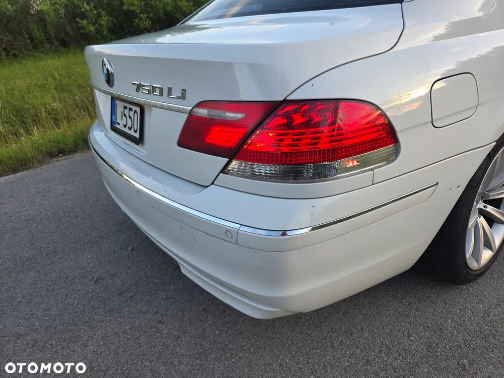 BMW Seria 7 750Li - 7