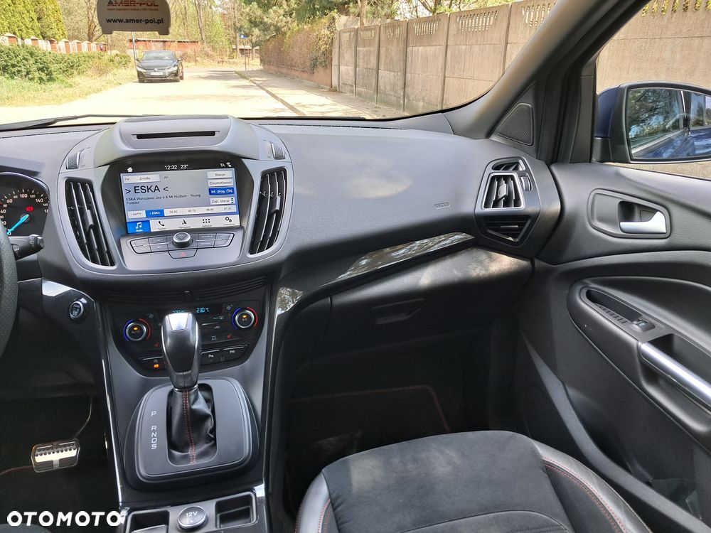Ford Kuga 2.0 TDCi 4x4 ST-Line - 15