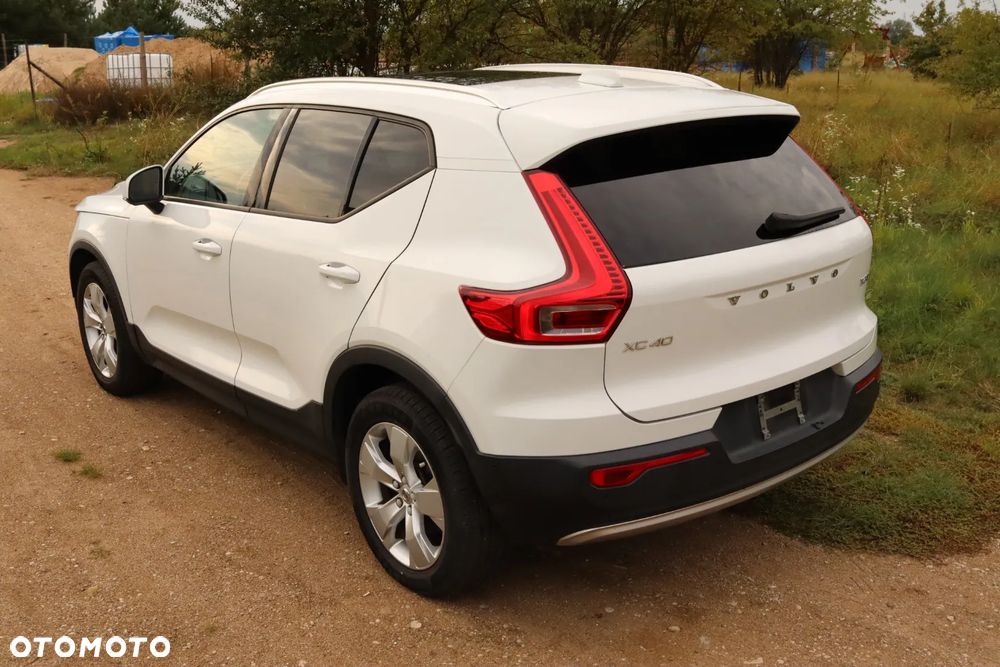 Volvo XC 40 T5 AWD Momentum - 6