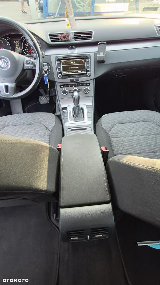 Volkswagen Passat 2.0 TDI Comfortline DSG - 7