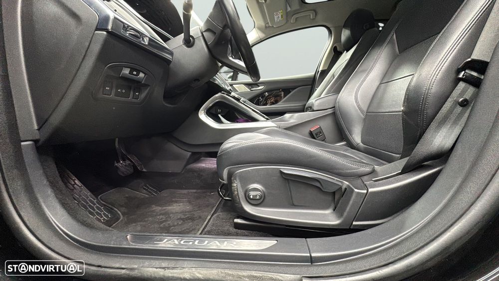 Jaguar I-Pace EV400 R-Dynamic SE AWD - 17