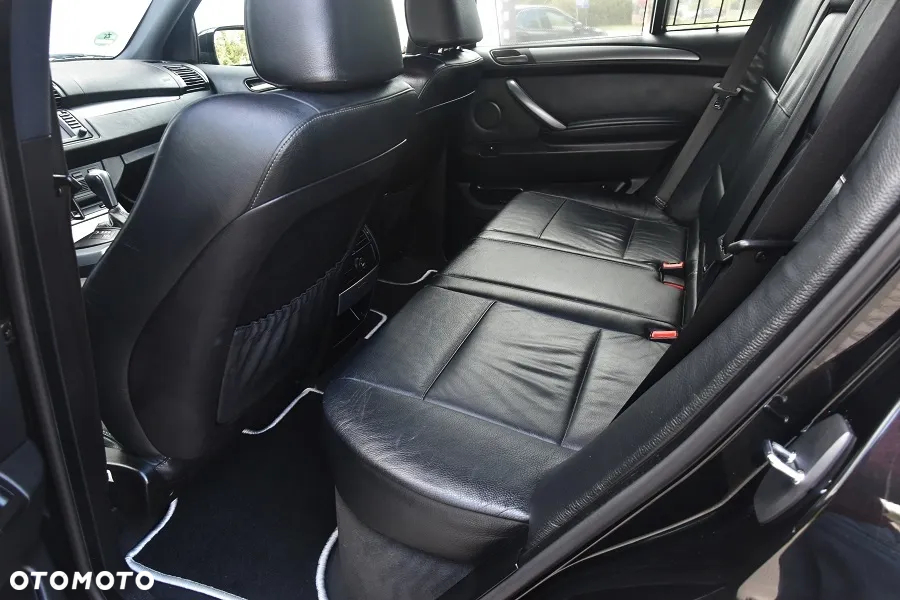 BMW X5 3.0 i - 16