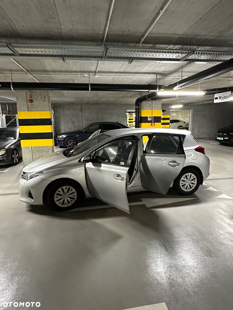 Toyota Auris - 3