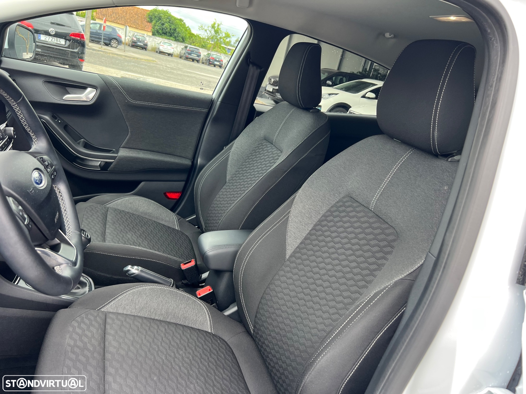 Ford Puma 1.0 EcoBoost MHEV Titanium Design - 15