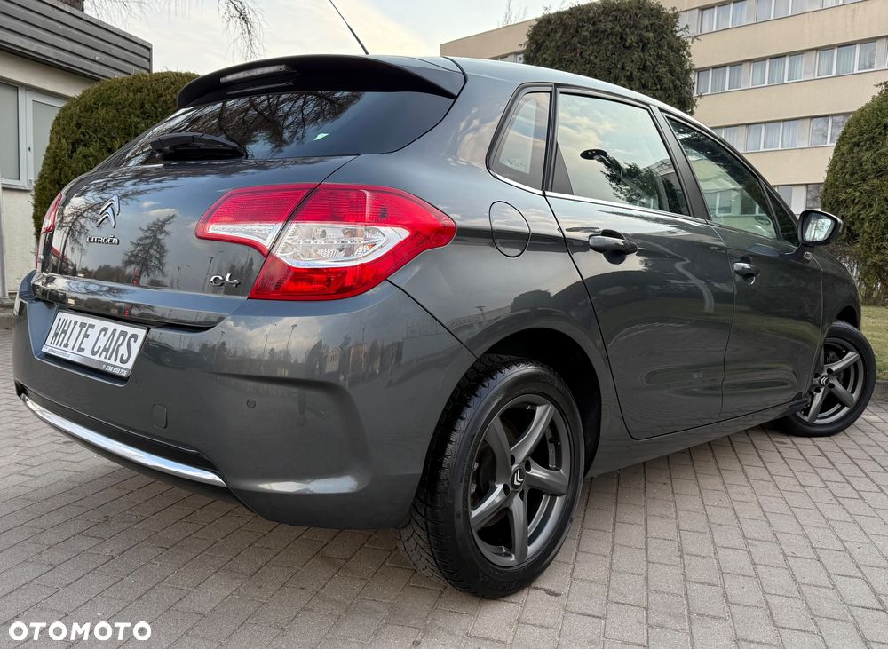 Citroën C4 e-HDi 115 Exclusive - 4