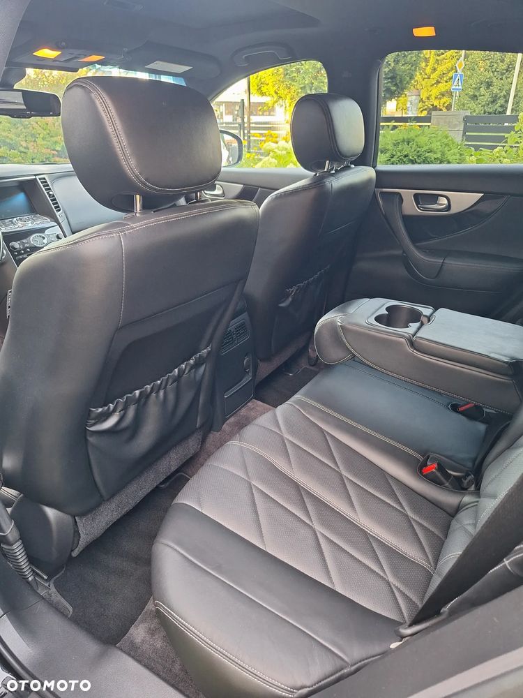 Infiniti FX FX30d S - 12